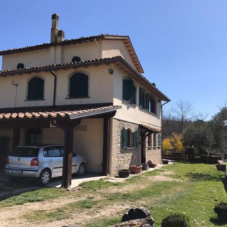 Bed and Breakfast Pian d'Isola Costacciaro Esterno foto