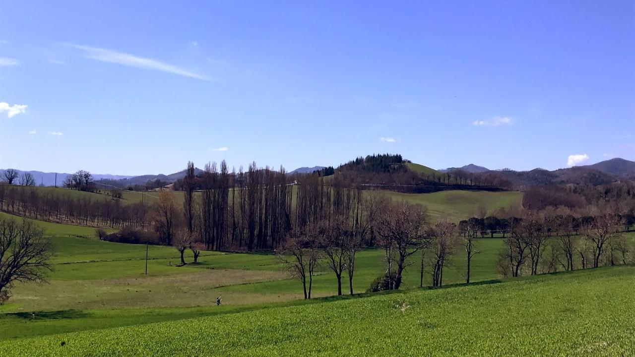 Bed and Breakfast Pian d'Isola Costacciaro Esterno foto